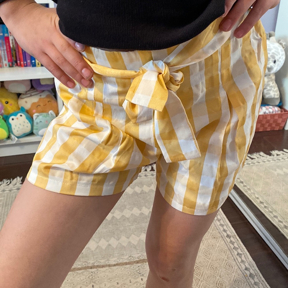 Never worn, size 10/12 girls shorts